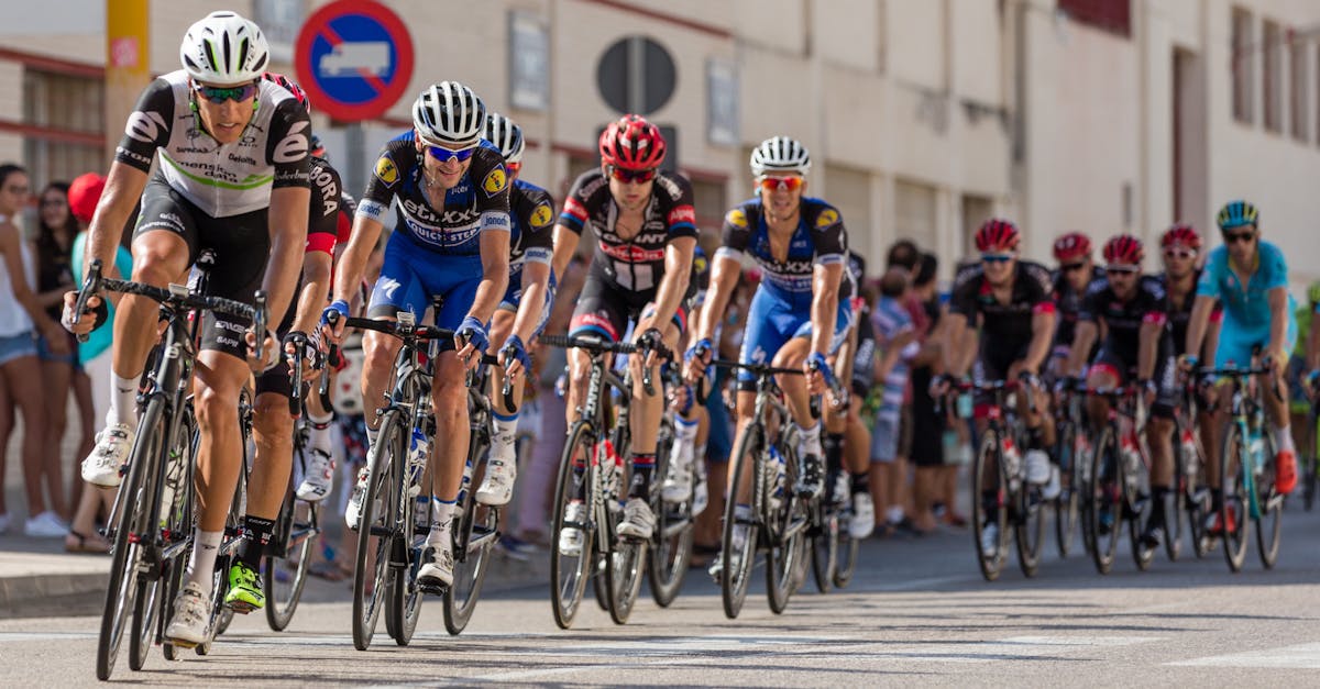découvrez notre équipement de sécurité pour vélo, conçu pour protéger les cyclistes et assurer des trajets en toute sécurité.