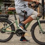 découvrez notre sélection de vélos électriques alliant performance, confort et écologie pour vos déplacements quotidiens ou vos aventures en plein air.