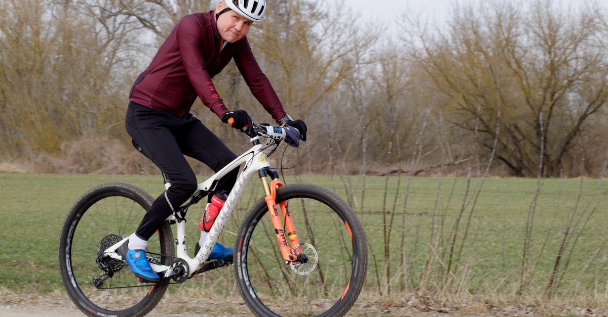 découvrez comment préparer parfaitement votre vélo de gravel pour toutes vos aventures tout-terrain, avec des conseils pratiques et équipements adaptés.