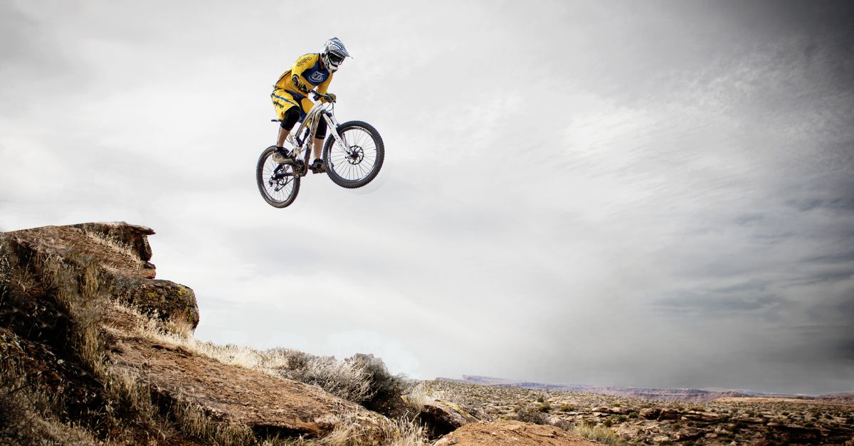 découvrez des techniques avancées de vtt pour améliorer vos compétences, maîtriser les terrains difficiles et rider en toute confiance en montagne.