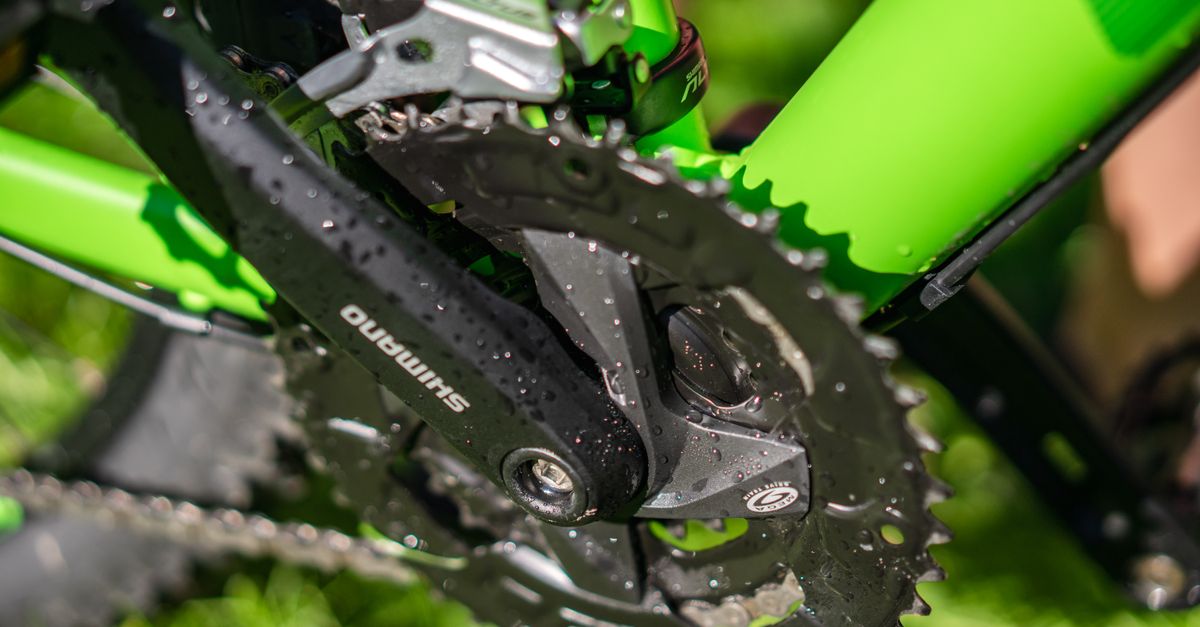 découvrez nos conseils essentiels pour l'entretien de la chaîne de votre vélo et assurez une performance optimale et une longue durée de vie à votre équipement.