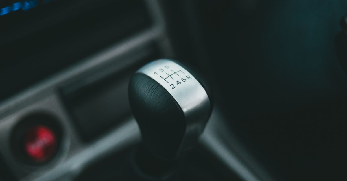 découvrez tout sur le changement de vitesse : fonctionnement, conseils pratiques et astuces pour optimiser vos passages de rapports en voiture ou à vélo.