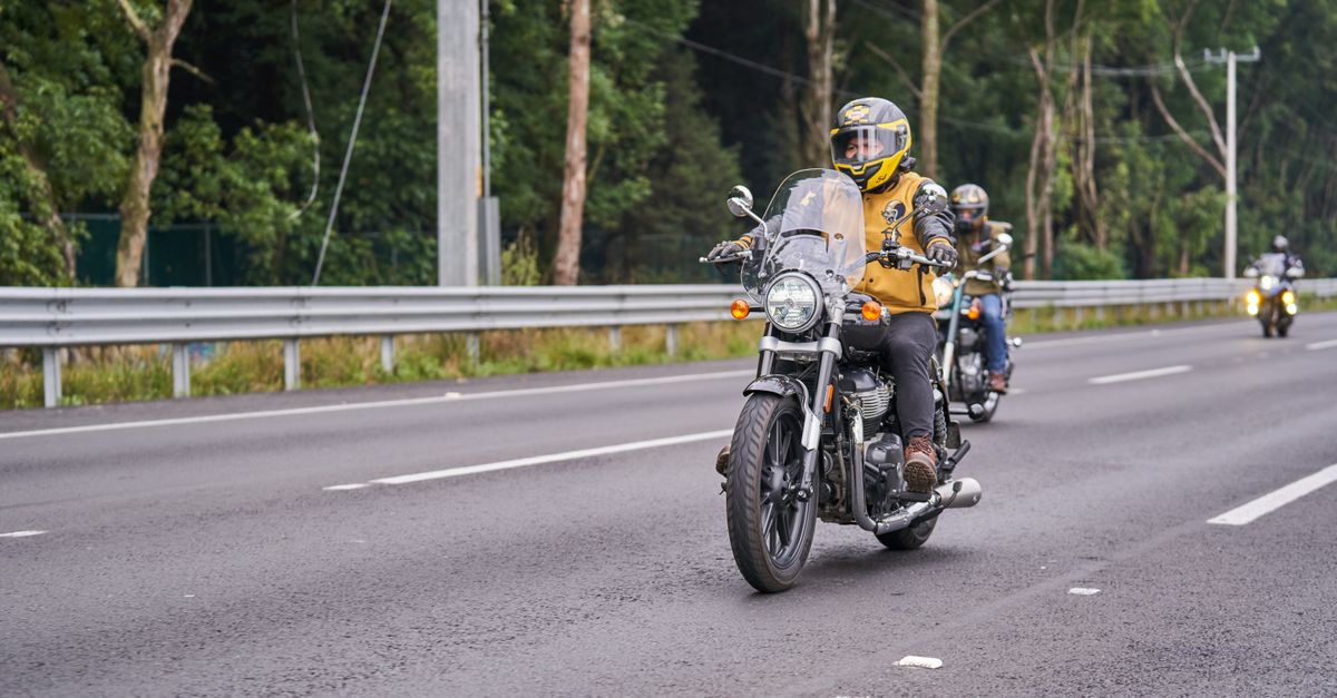 conseils et bonnes pratiques pour assurer la sécurité lors de sorties en groupe à vélo ou en moto, afin de profiter pleinement de vos balades en toute sérénité.