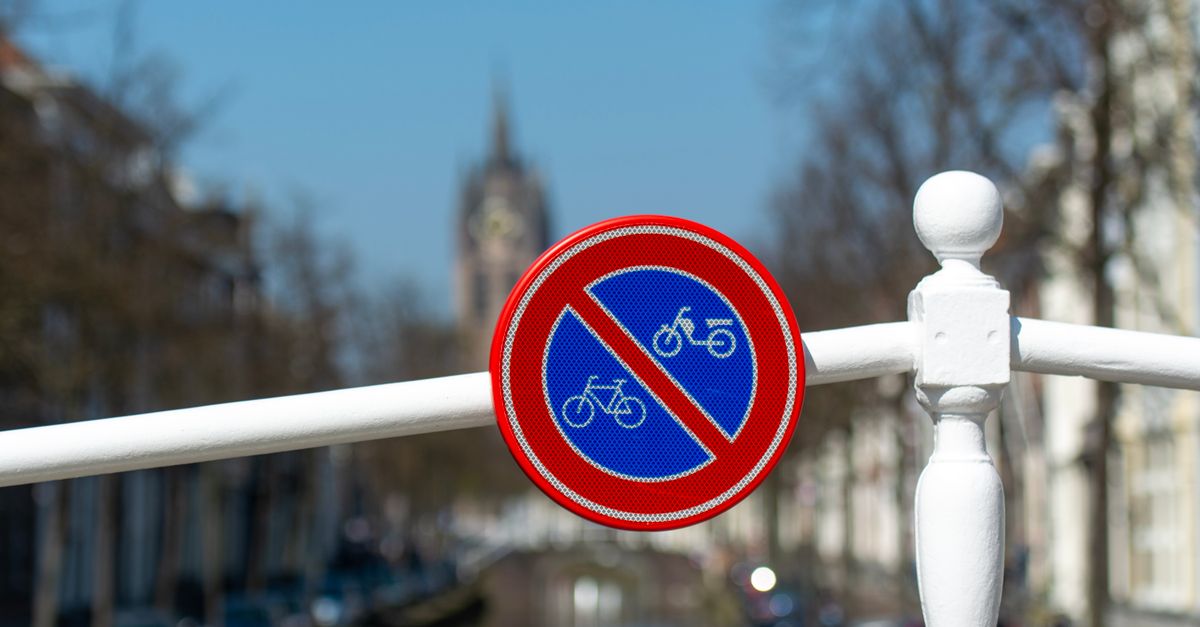découvrez les règles de circulation à vélo pour assurer votre sécurité et respecter le code de la route en france.