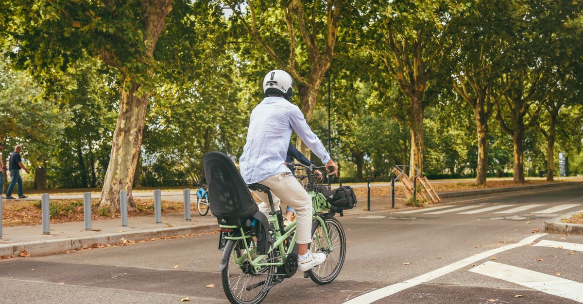 sensibilisation à la sécurité à vélo : conseils et bonnes pratiques pour rouler en toute sécurité et prévenir les accidents.