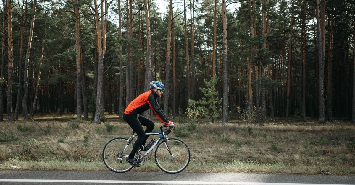 améliorez votre endurance en cyclisme grâce à des conseils, entraînements et astuces pour dépasser vos limites et profiter pleinement de chaque sortie à vélo.
