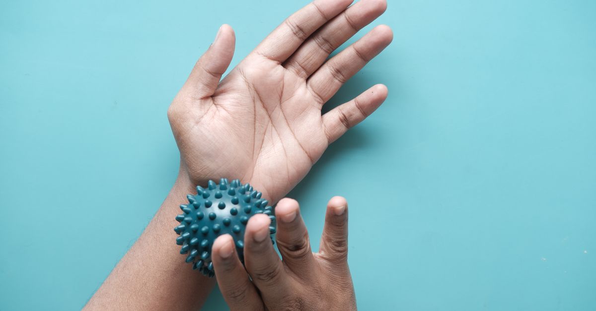 découvrez des astuces et solutions efficaces pour soulager la fatigue des mains et améliorer votre confort au quotidien.