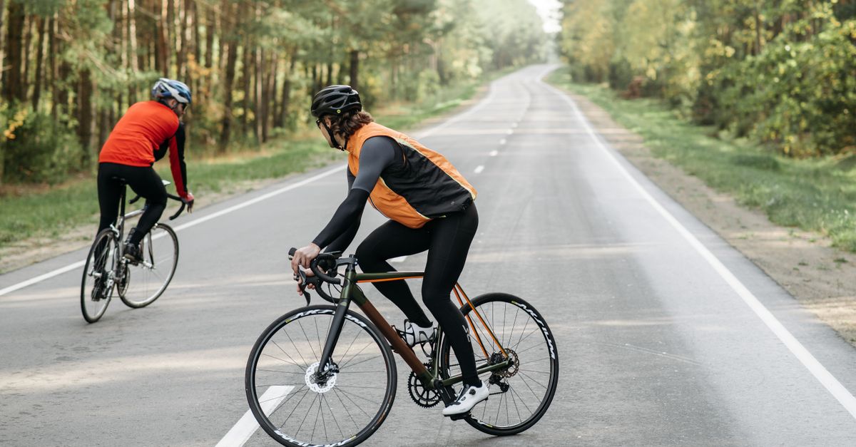 découvrez comment planifier efficacement vos sorties de vélo longue distance avec nos conseils pratiques et stratégies pour optimiser vos trajets et votre endurance.