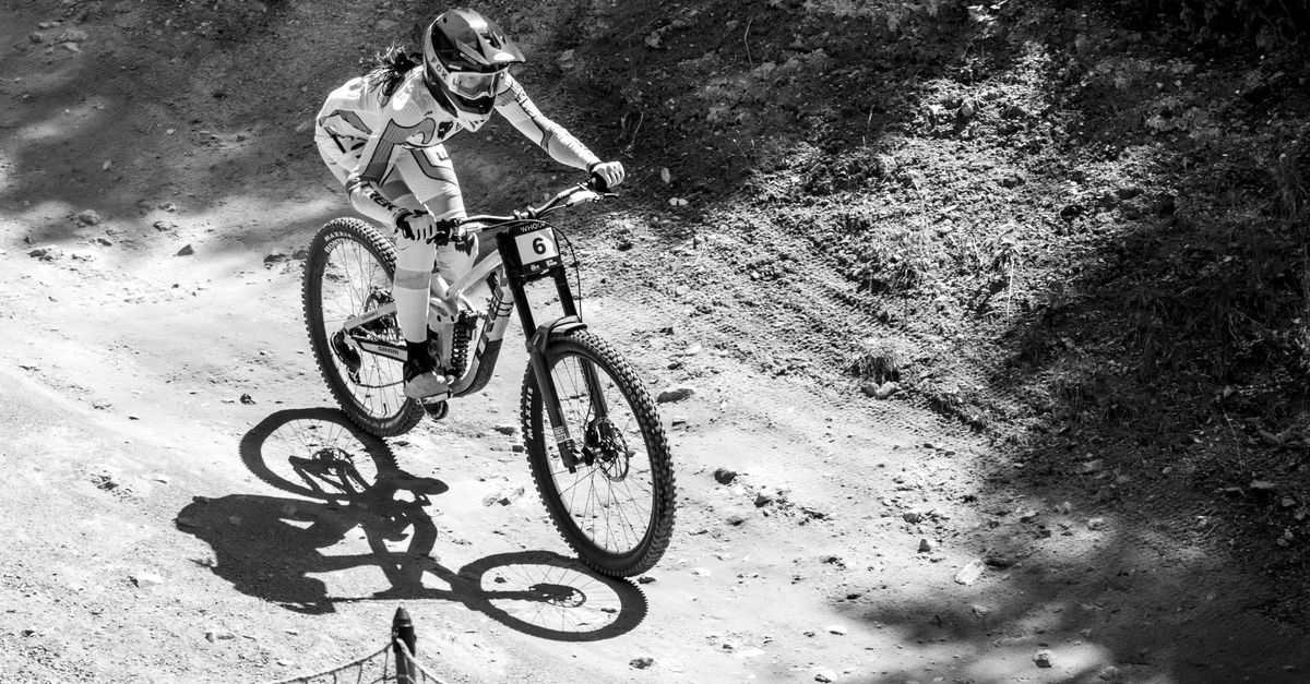 découvrez les meilleures techniques de vtt pour améliorer votre pratique, maîtriser les descentes, les montées et optimiser votre sécurité en montagne.