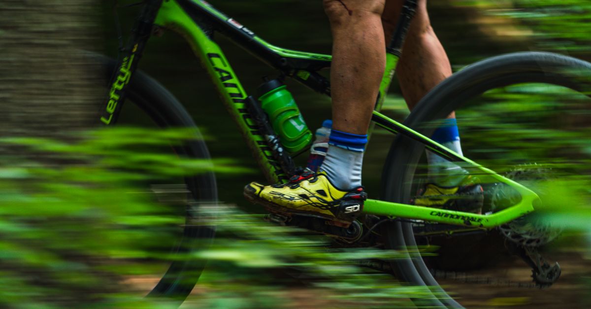 guide complet pour l'entretien de la suspension vtt : conseils, astuces et étapes pour optimiser les performances et la durabilité de votre système de suspension.