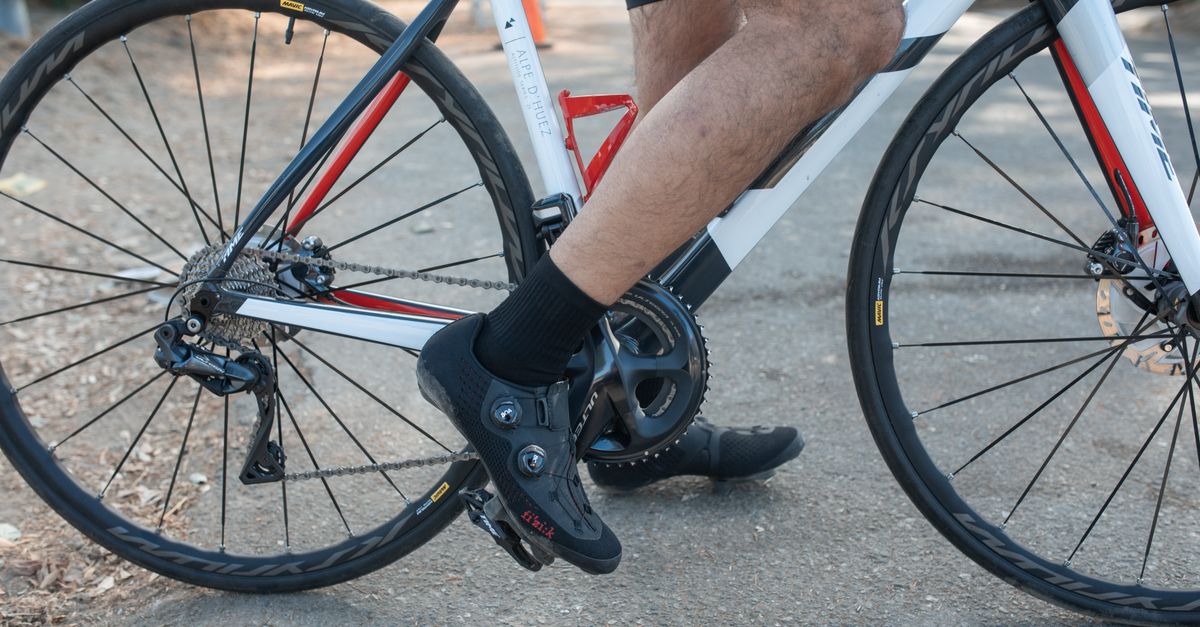 découvrez l'importance de la cadence de pédalage pour optimiser vos performances à vélo, améliorer votre endurance et prévenir les blessures.