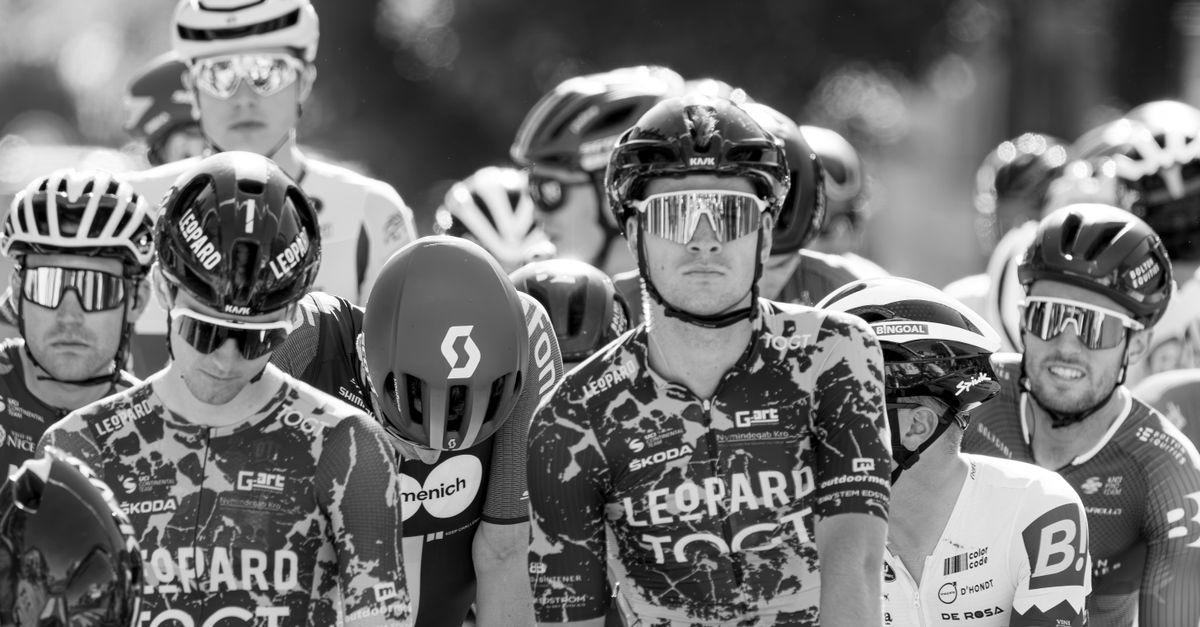 découvrez comment choisir un casque et des lunettes de cyclisme pour rouler confortablement et en toute sécurité.