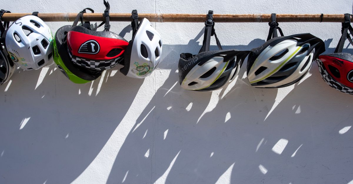 découvrez comment choisir un casque de vélo et des lunettes adaptés pour allier confort, protection et visibilité lors de vos sorties.