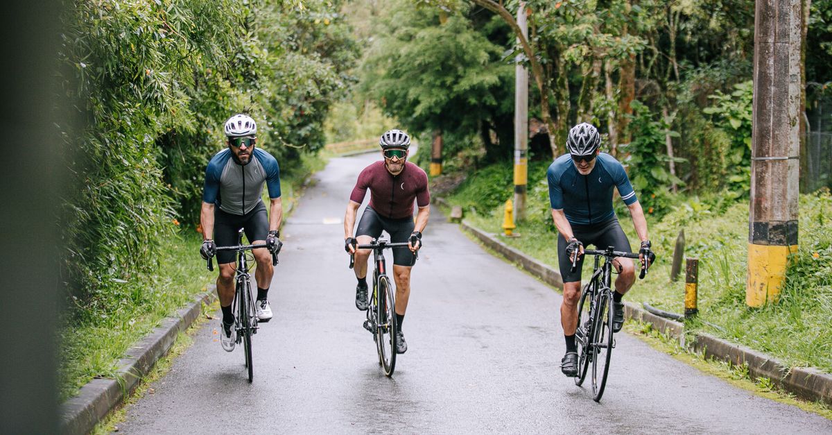 découvrez comment choisir un casque de vélo et des lunettes adaptés pour rouler confortablement, rester protégé et profiter pleinement de chaque sortie.
